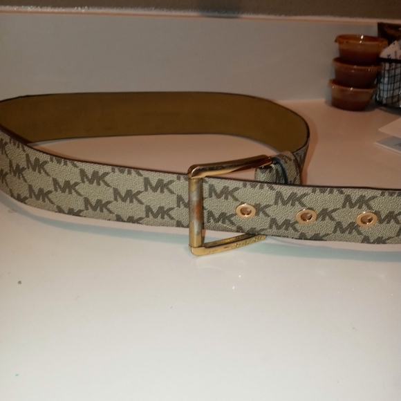 Mk belt - Picture 1 of 2